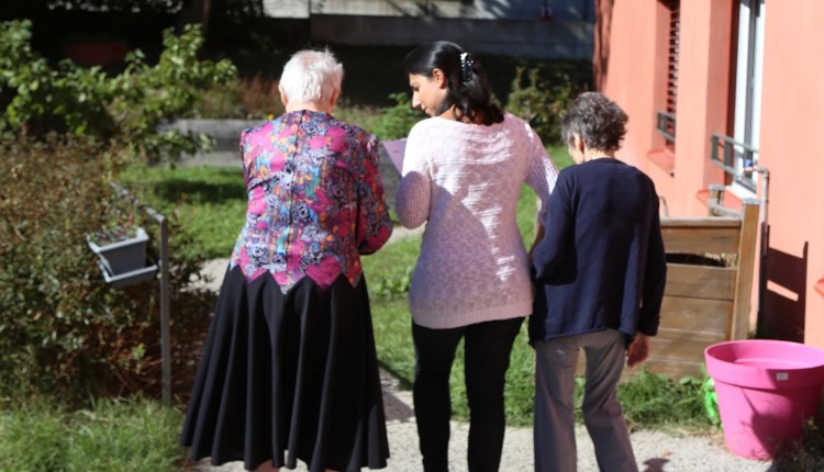 Aider mes proches fait-il de moi un aidant ?