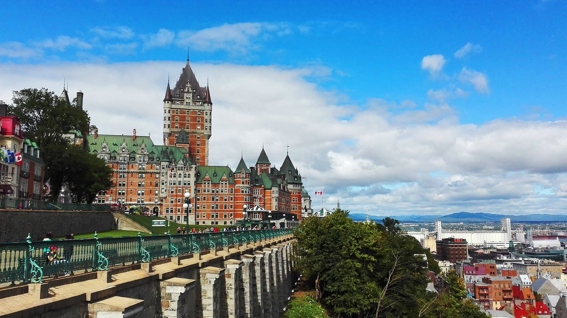 Je suis infirmière et je travaille au Québec !