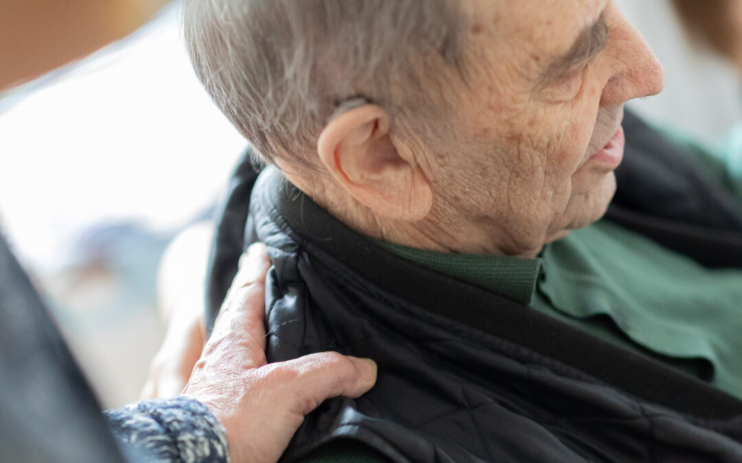Le court séjour en EHPAD, une solution de répit pour les aidants et les aînés